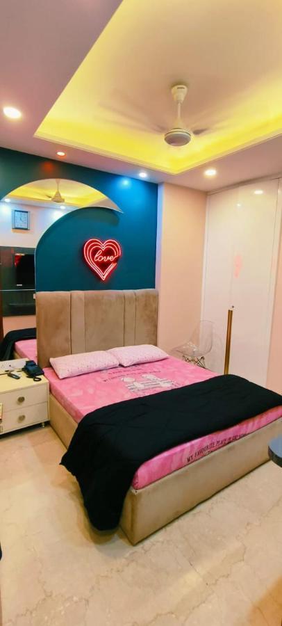 Vinanda Home Stay Nuova Delhi Esterno foto
