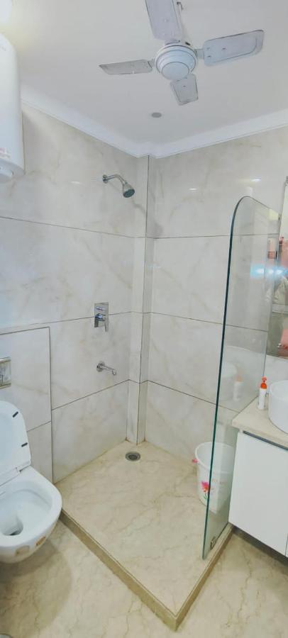 Vinanda Home Stay Nuova Delhi Esterno foto