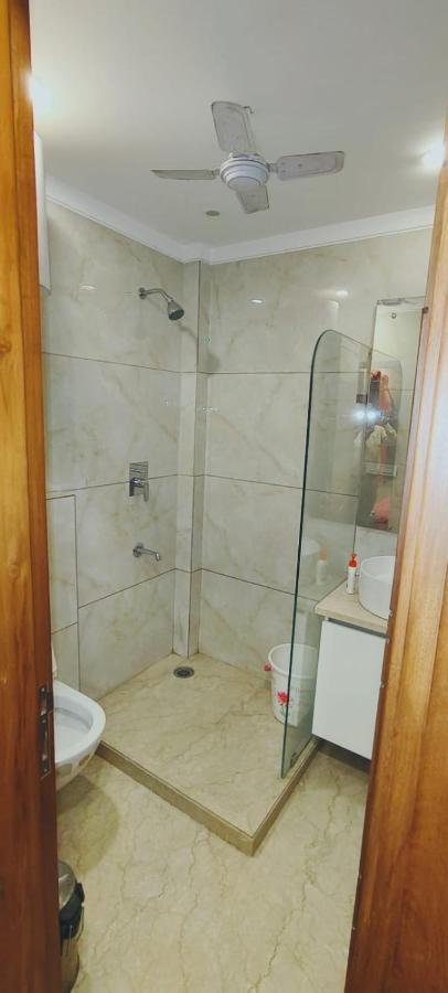Vinanda Home Stay Nuova Delhi Esterno foto